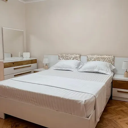 Apartamento Alius Tirana